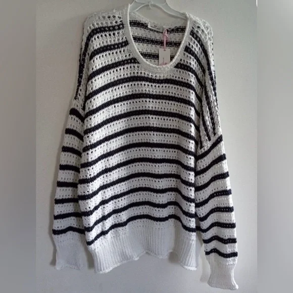 Vineyard Vines Pointelle Crewneck Sweater NWT - Picture 3 of 5